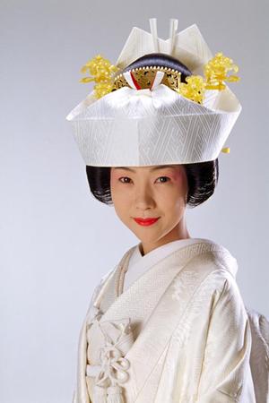 昔ながらの結婚相談所を利用する